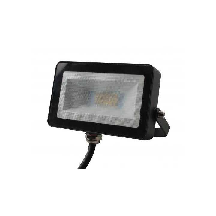 Proiector cu LED 7W 470lm IP65 RGB multicolor cu telecomanda Well