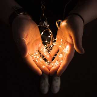 Sir luminos LED 10buc alb cald 2x AA