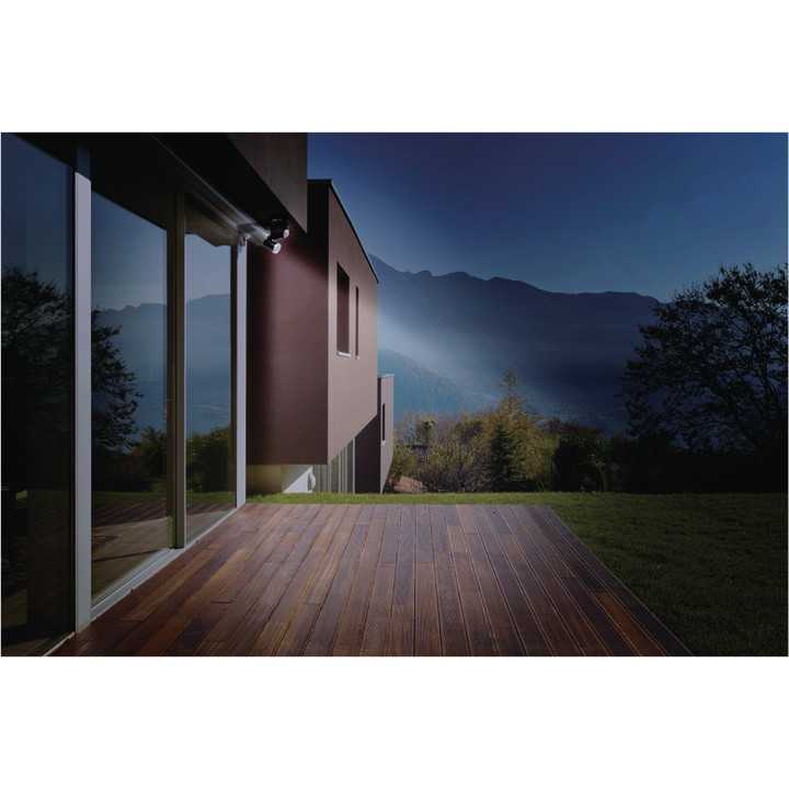 Proiector LED Safeguard 2.1 cu baterie si senzor miscare 1x LED GP