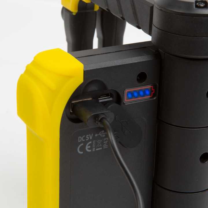 Reflector multifunctional COB LED 2x 10W 6000K cu acumulator 2x 4000mAh Li-ion 2x 1000lm IP43 PHENOM