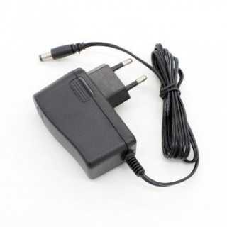 Alimentator 220V la 12V 2A 2.1x5.5 mm