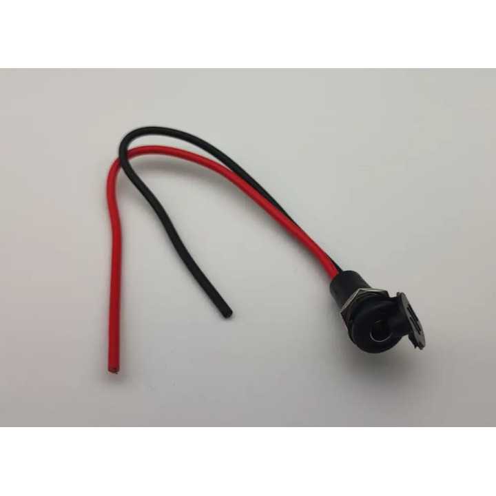 Cablu alimentare cu mufa DC mama 5.5x2.1mm fixare manson + capac rezistent la apa (5999)
