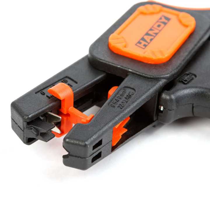 Cleste pentru dezizolat cabluri 0.2-6 mm2 taie izolatia si trage-o intr-o singura operatiune HANDY 10142