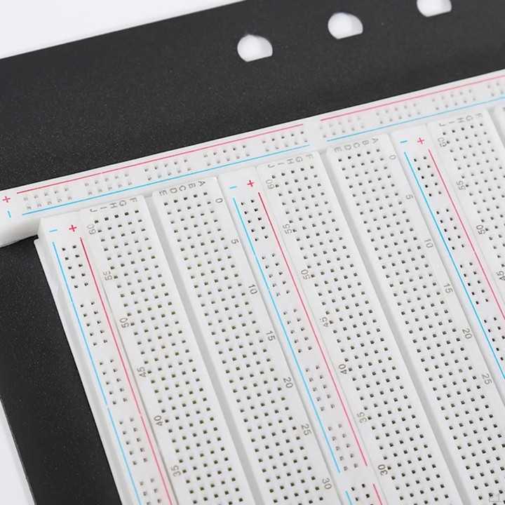 Placa test Breadboard cu 2390 de puncte de conectare 20-29AWG 300V/3-5A