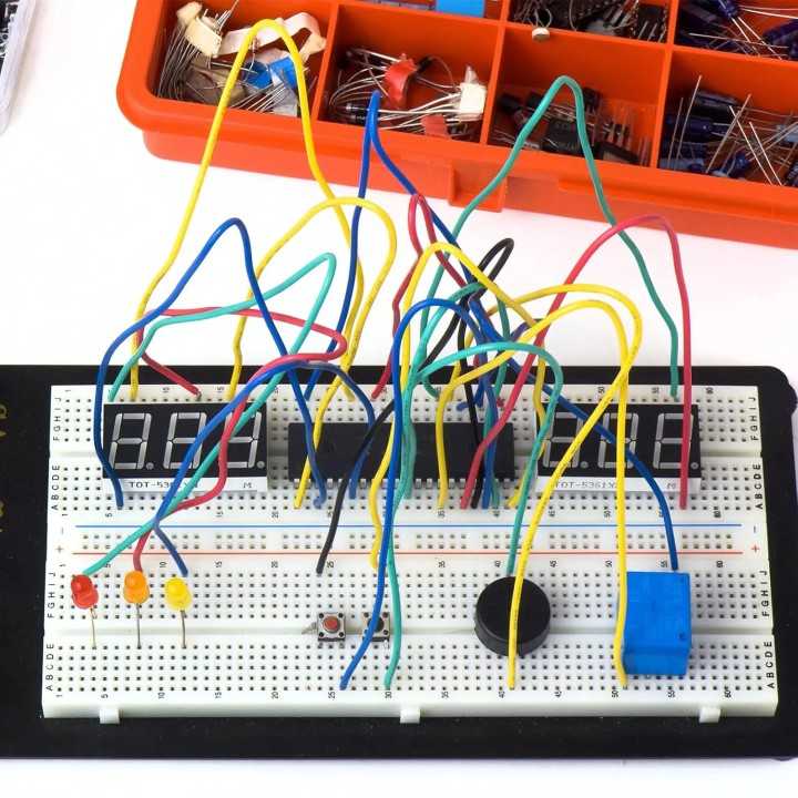 Placa test Breadboard cu 2760 de puncte de conectare 20-29AWG 300V/3-5A