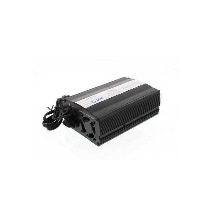 Invertor de tensiune 12V-230V si USB 5V 500mA Well