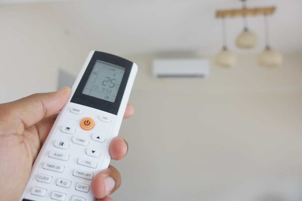 Cum verifici compatibilitatea telecomenzii cu aparatul tau de aer conditionat